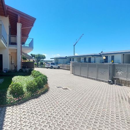 Apartment Brezza Di Lago - Regarda Travel Lazise Luaran gambar